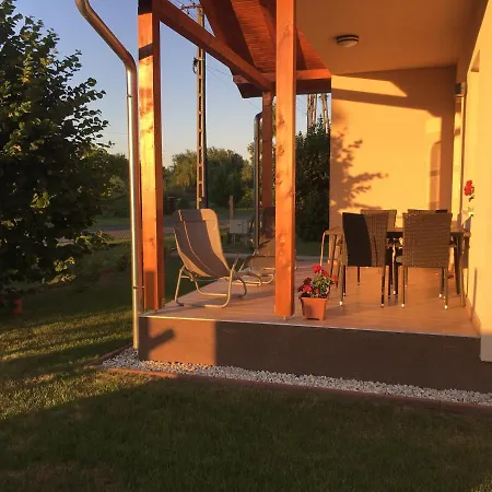Konrad Holiday home Balatonmariafurdo