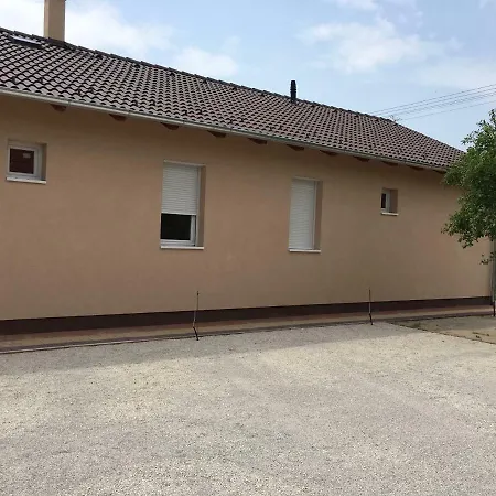 Holiday home Konrad Apartman