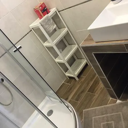 Holiday home Konrad Apartman *