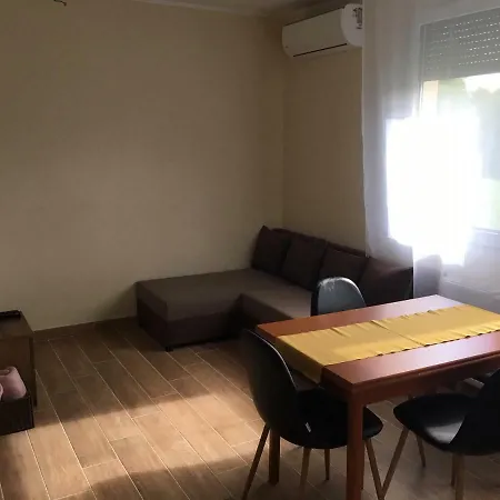 Konrad Apartman Balatonmariafurdo